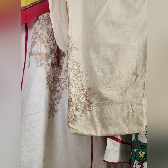 Shalwar kameez suit - Picture 6 of 6